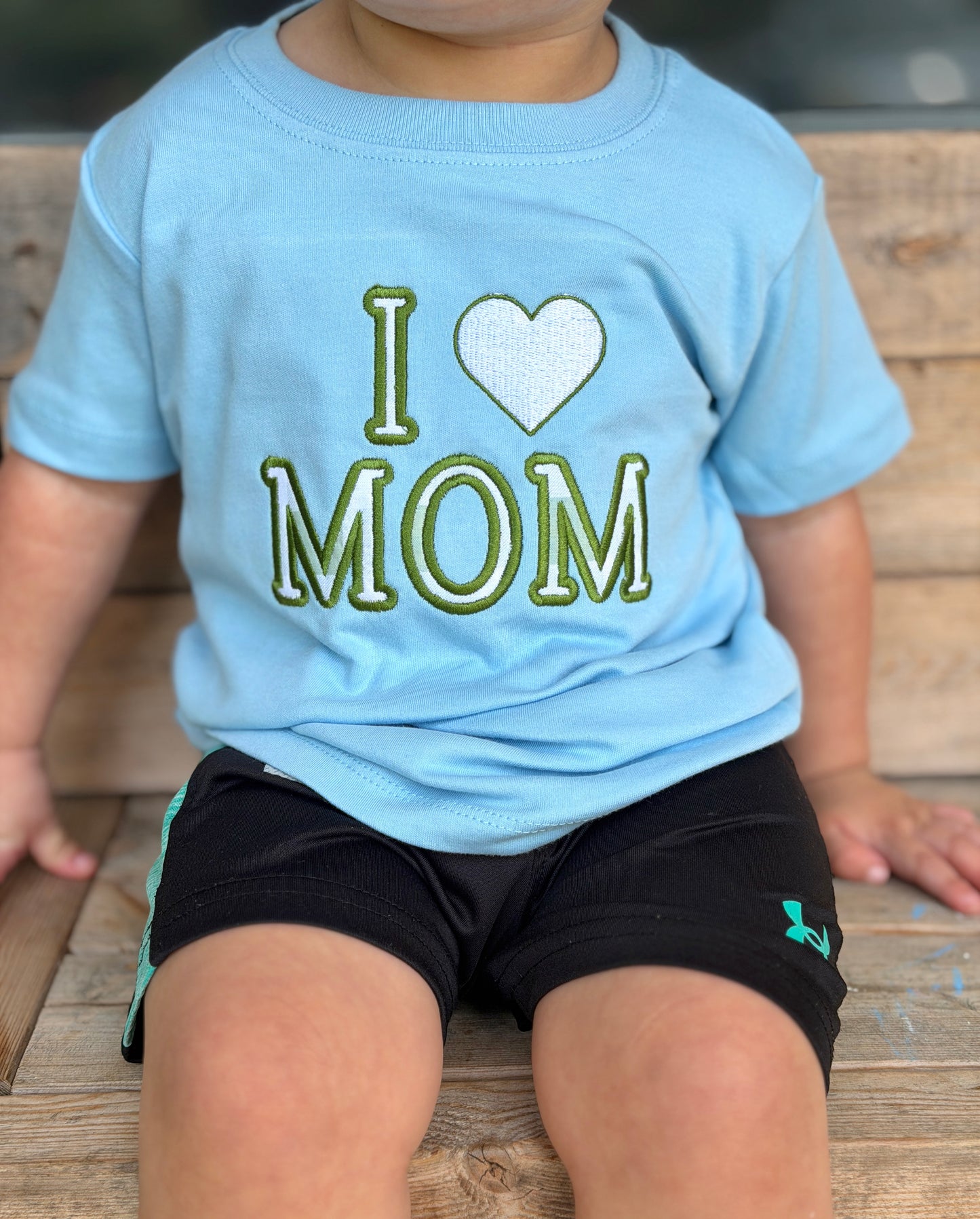 I 💚 MOM Applique Embroidery Boys Shirt
